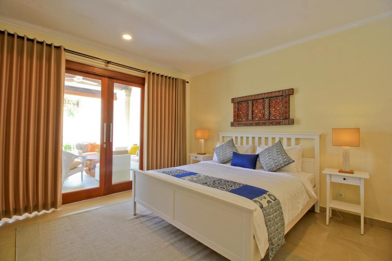 Uma Lima Villa Batu Belig - Close To The Beach チャングー エクステリア 写真