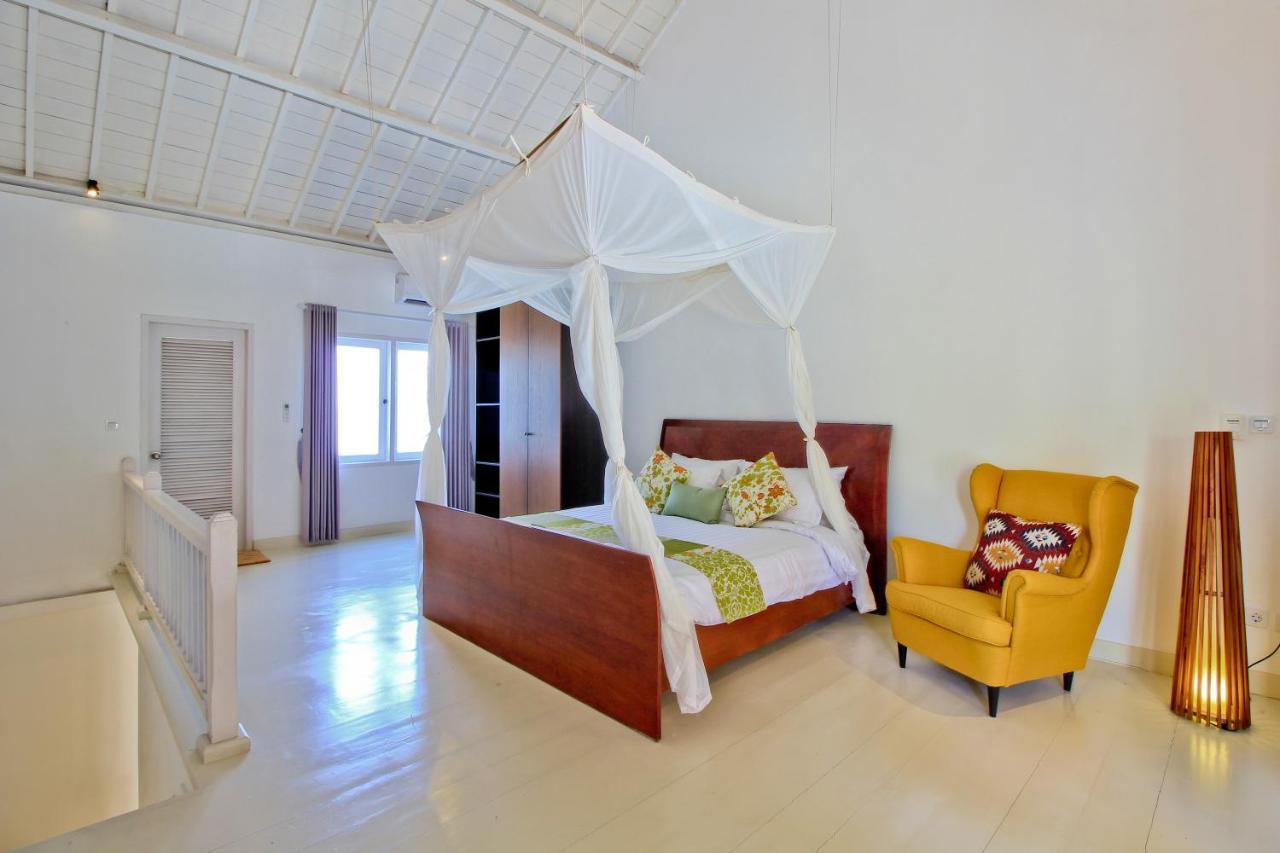 Uma Lima Villa Batu Belig - Close To The Beach チャングー エクステリア 写真