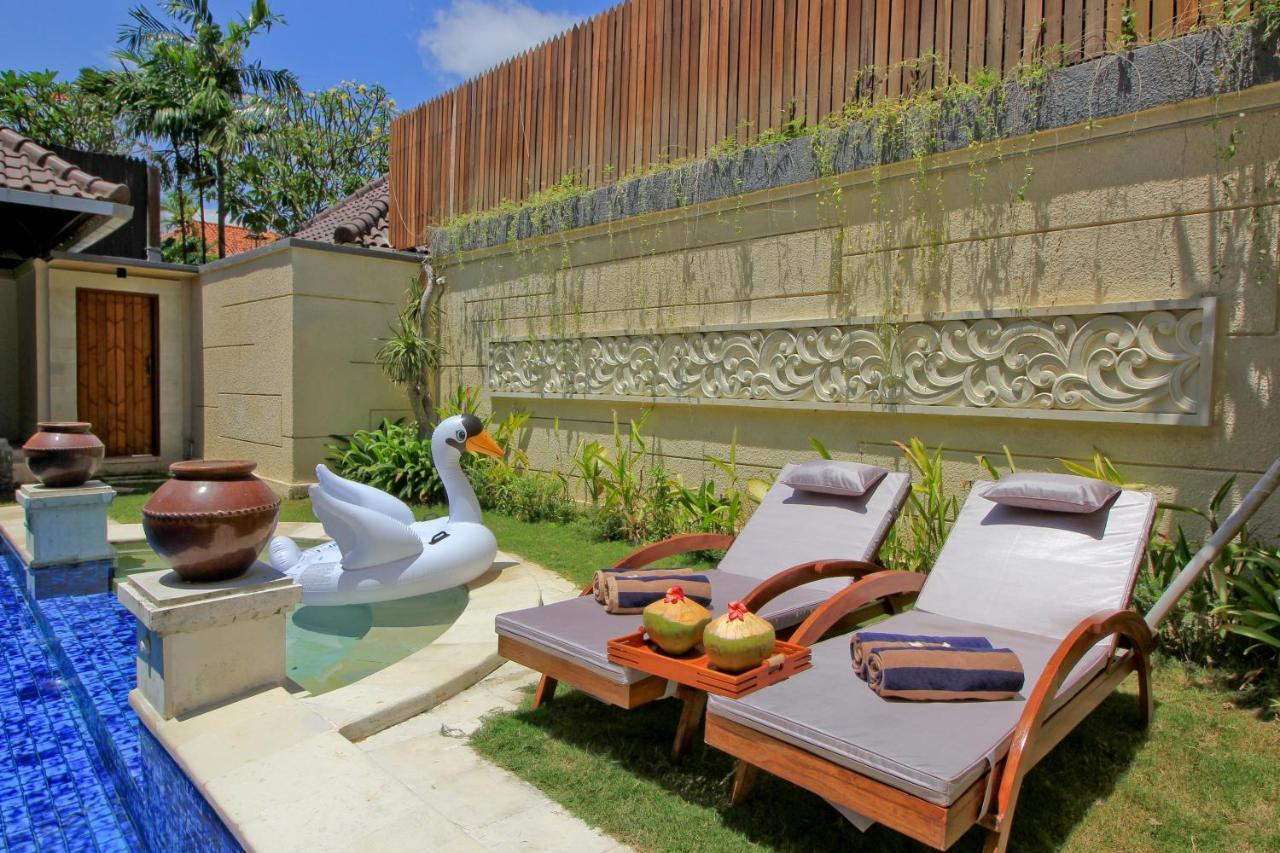 Uma Lima Villa Batu Belig - Close To The Beach チャングー エクステリア 写真