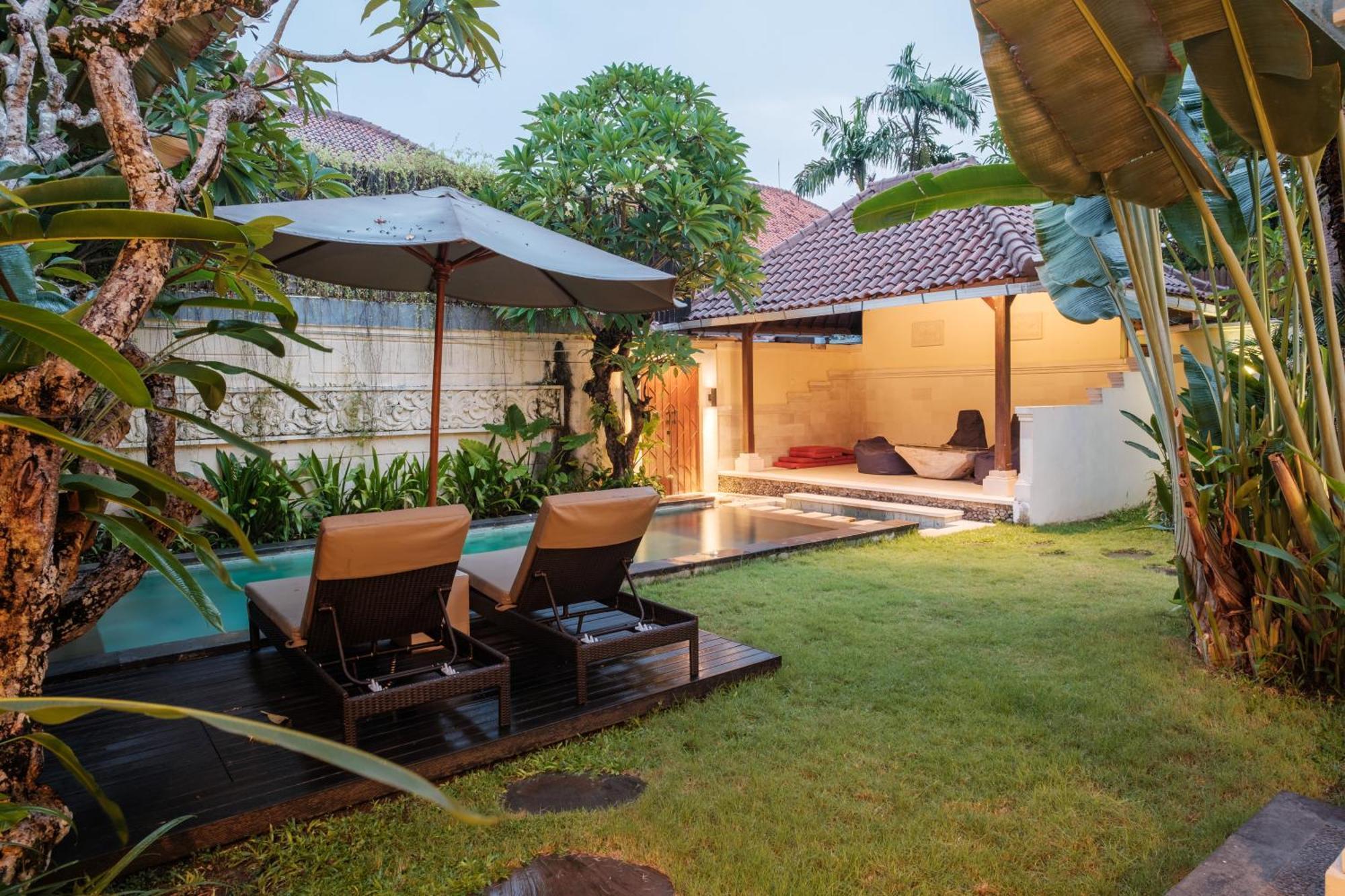 Uma Lima Villa Batu Belig - Close To The Beach チャングー エクステリア 写真