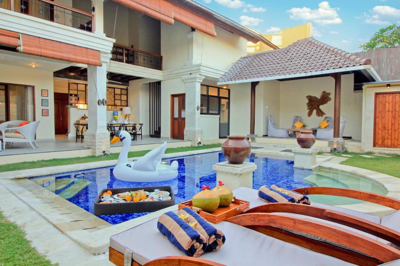 Uma Lima Villa Batu Belig - Close To The Beach チャングー エクステリア 写真