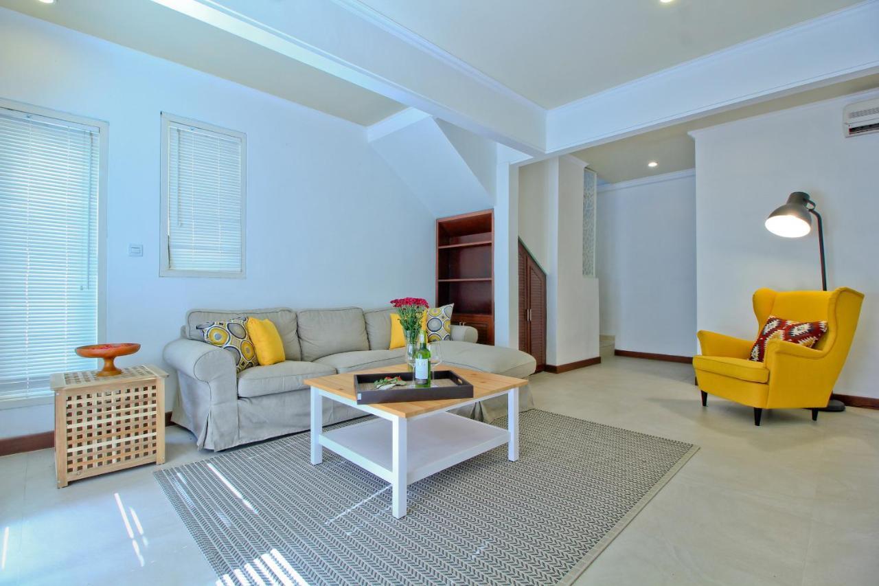 Uma Lima Villa Batu Belig - Close To The Beach チャングー エクステリア 写真